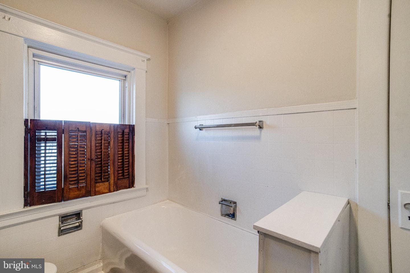 1813 Portship Road photo 44