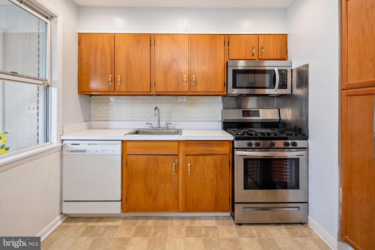 8546 Oakleigh Road photo 10