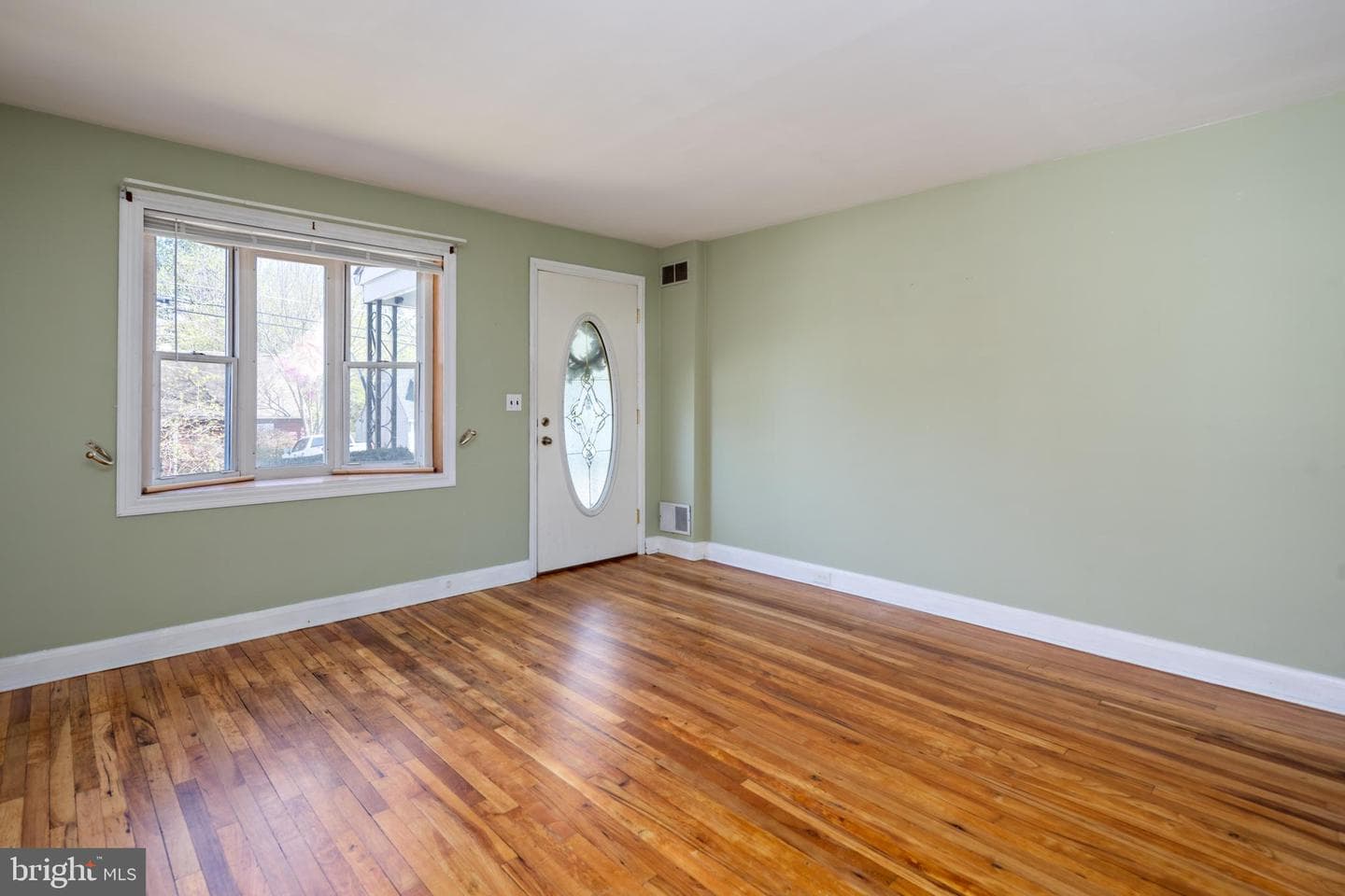 8546 Oakleigh Road photo 6
