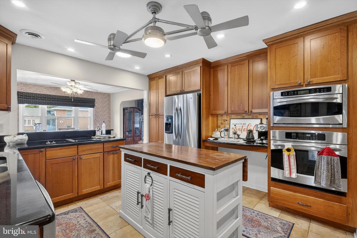 804 Pineview Place photo 33