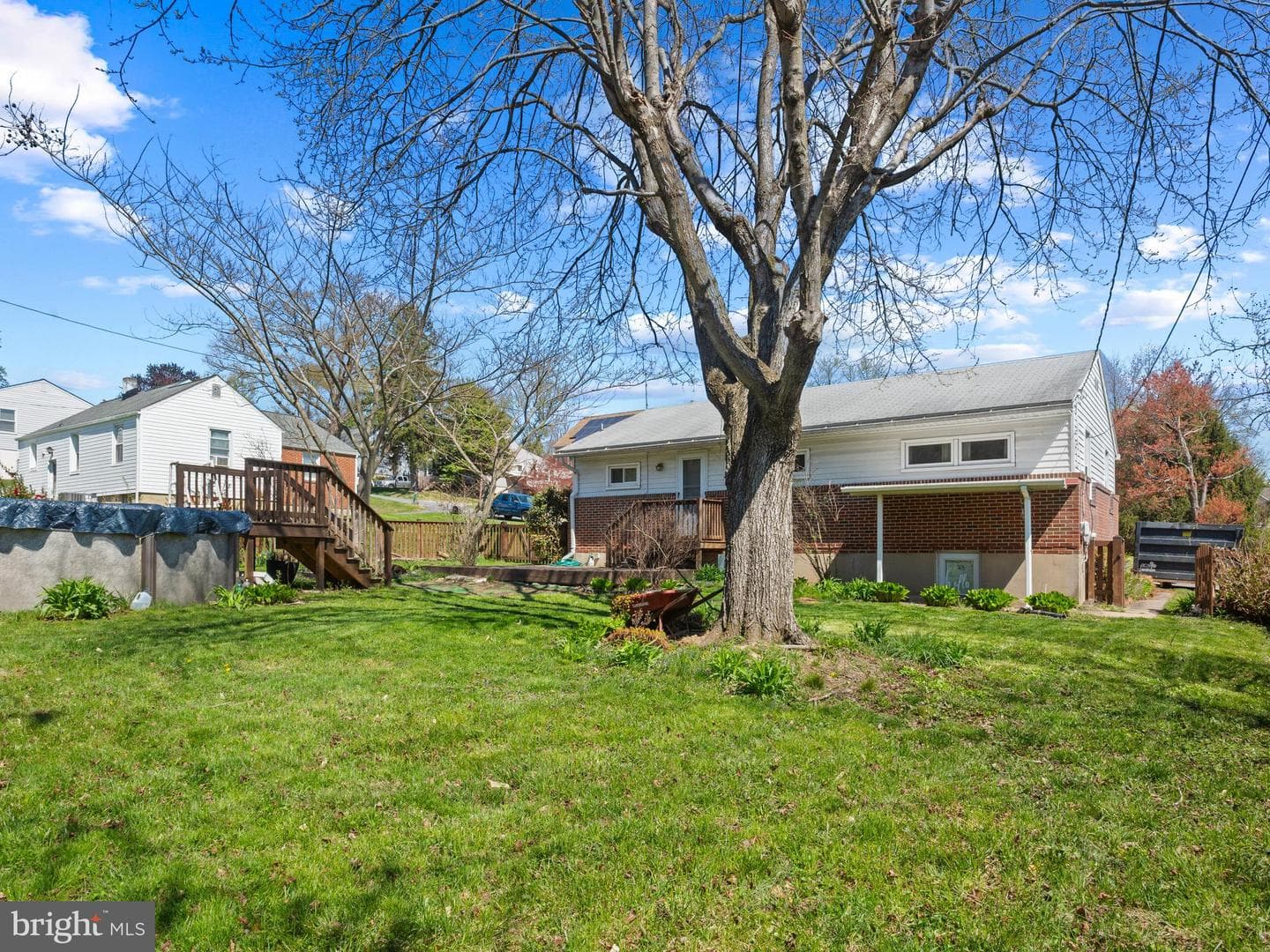 2825 Erie Avenue photo 32