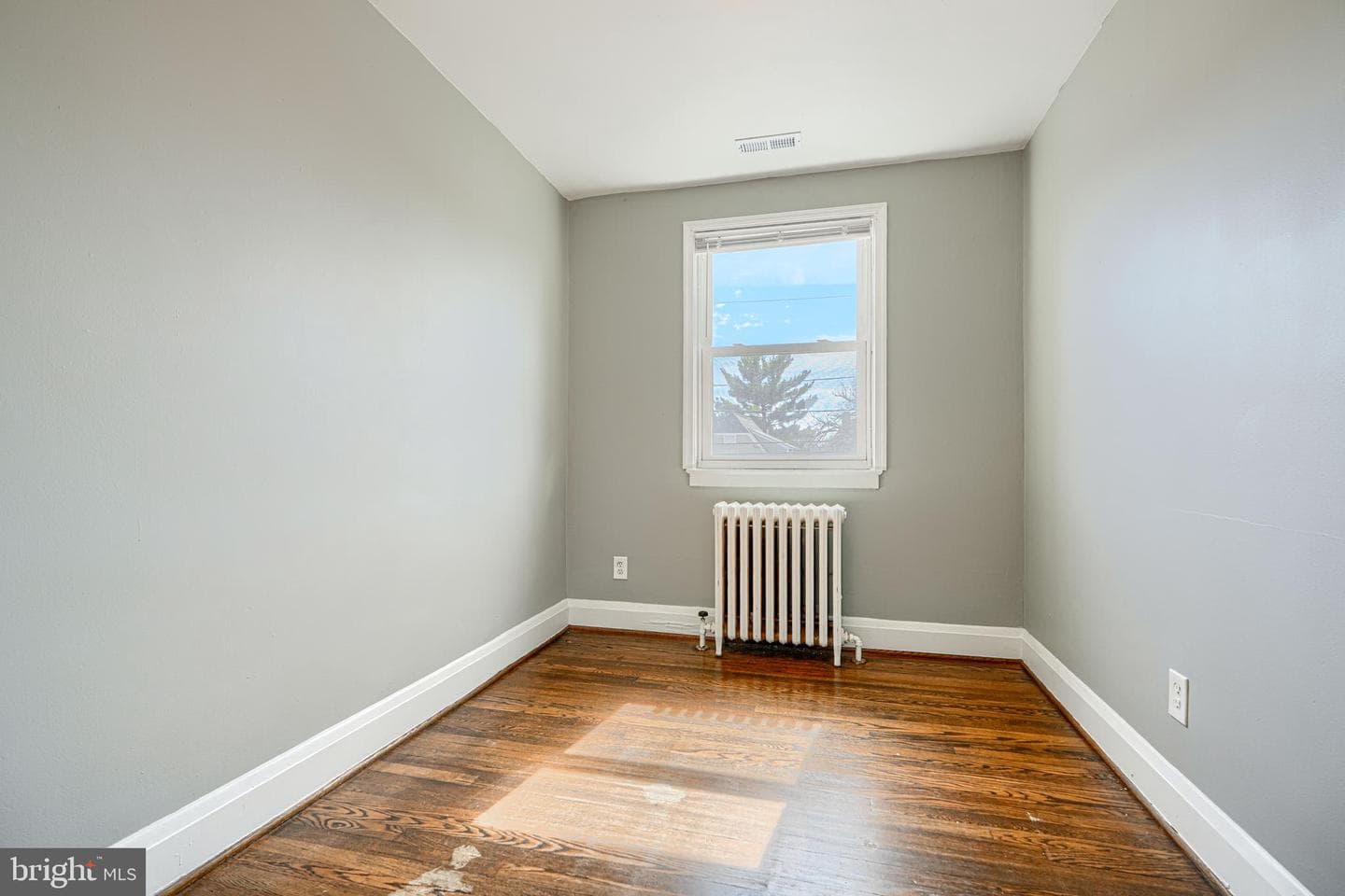 2504 Liberty Parkway photo 20