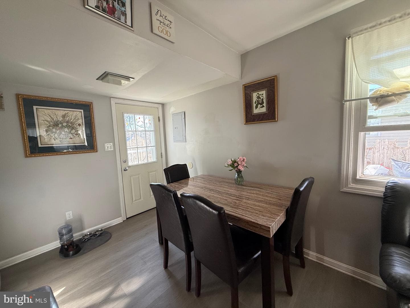 109 Tollgate Road photo 3