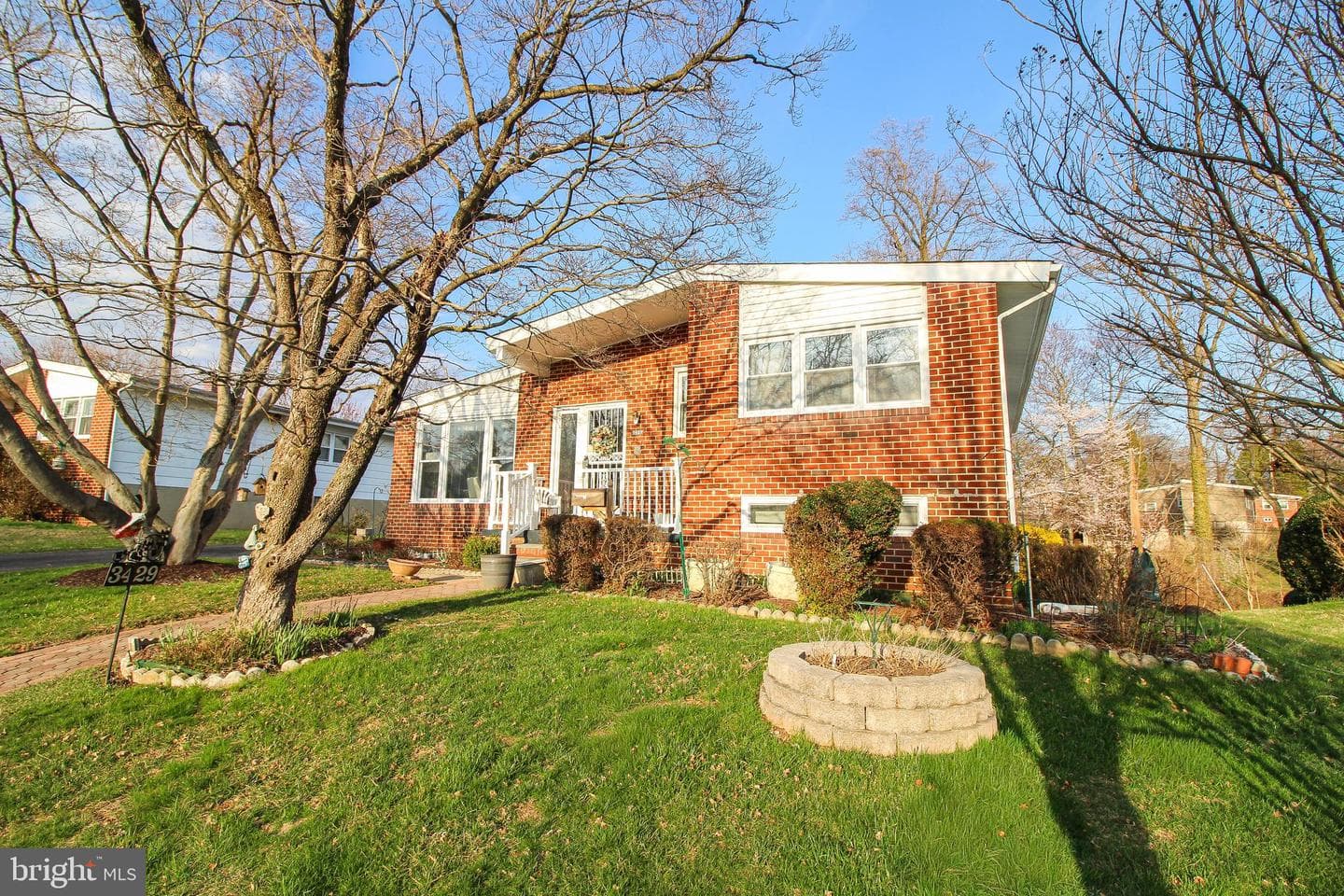 3429 Edcrest Road photo 2