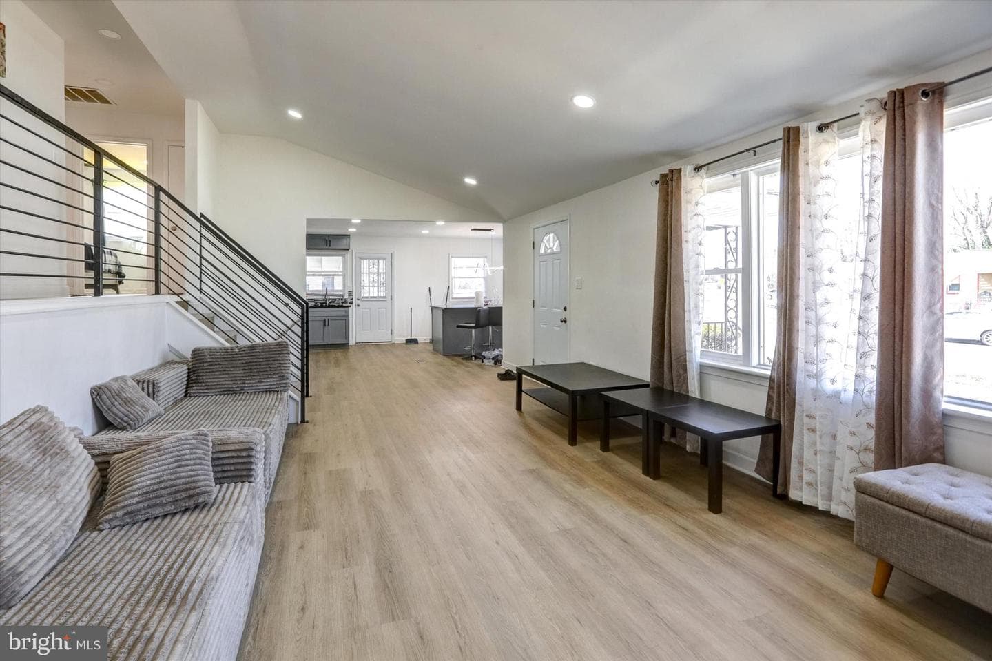 3405 Washington Avenue photo 10