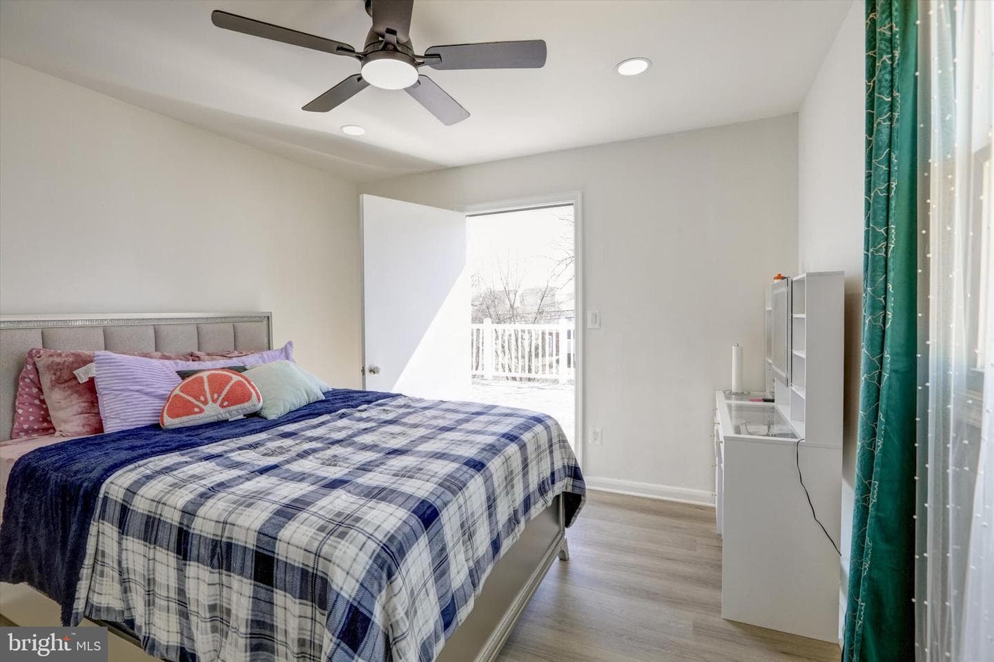 3405 Washington Avenue photo 29