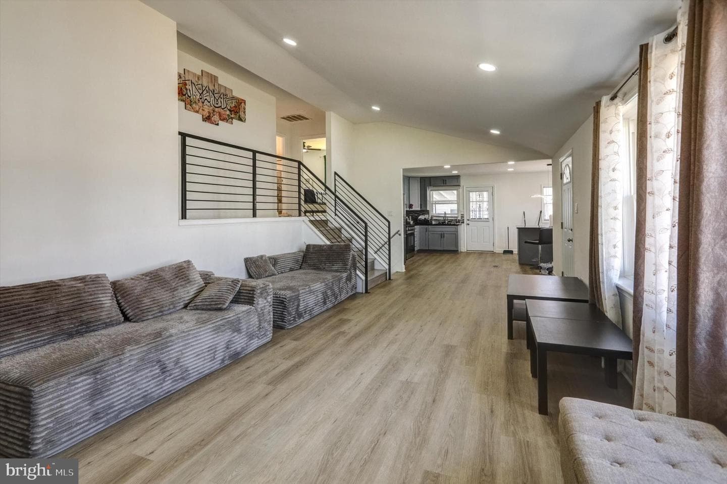 3405 Washington Avenue photo 9