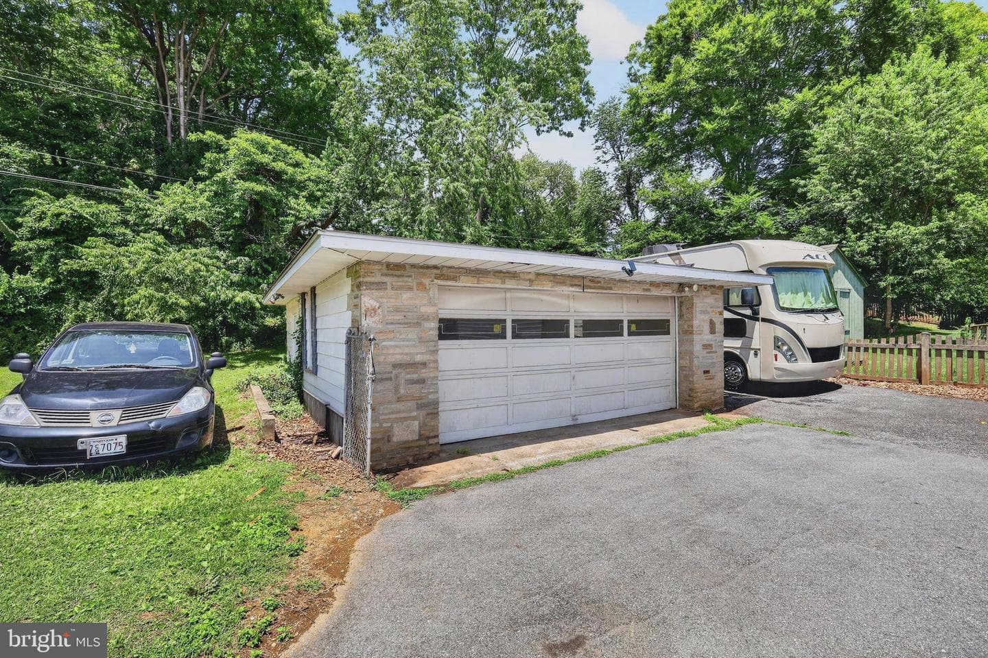 1414 Woodcliff Avenue photo 3