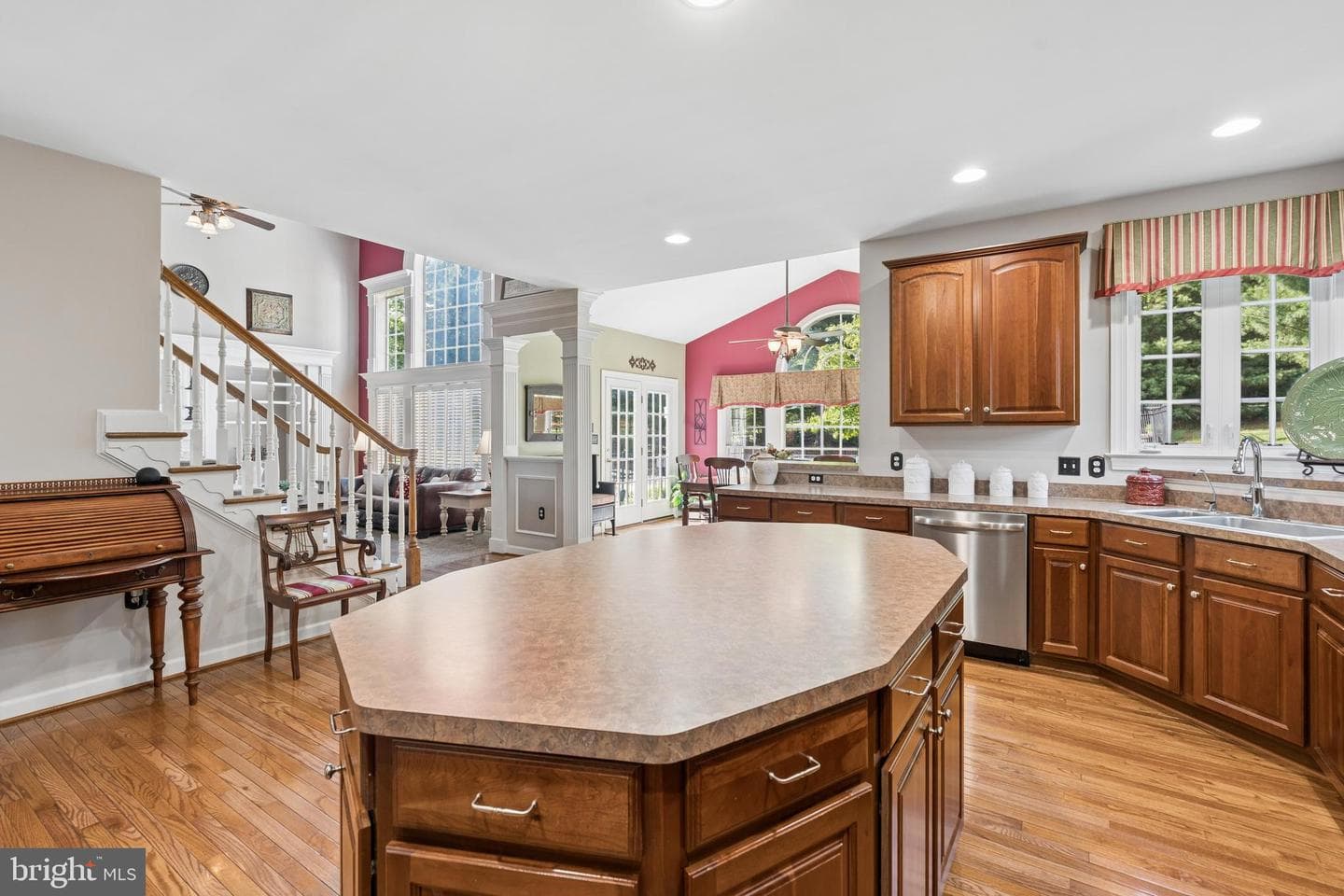 19307 Richroy Court photo 28