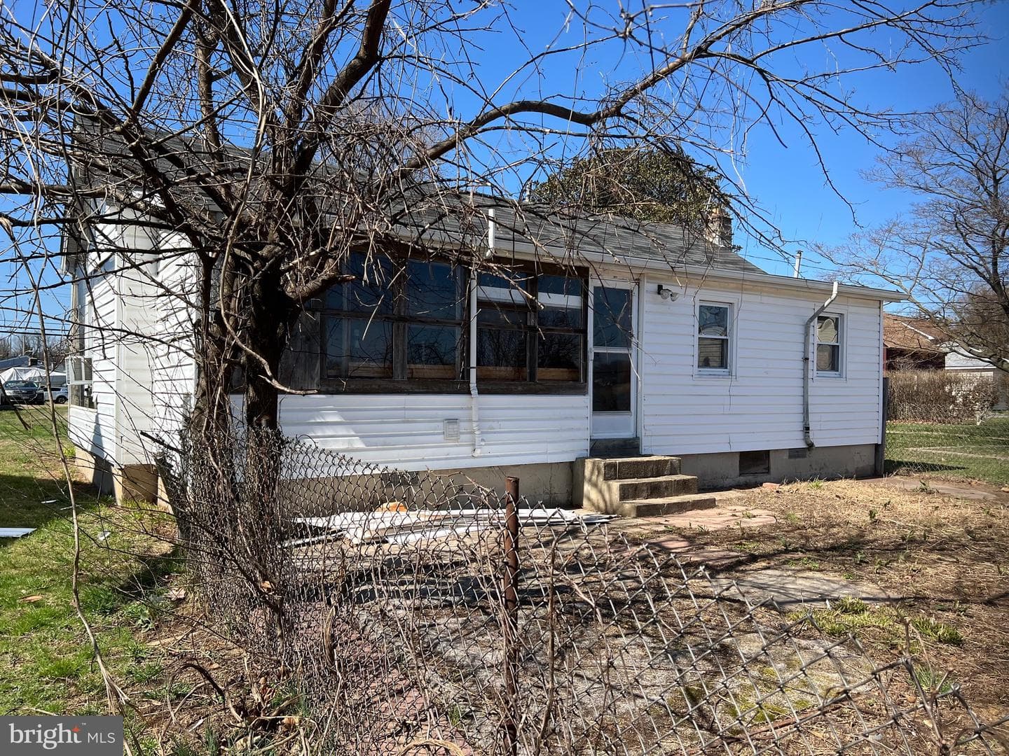 8019 Edgewater Avenue photo 3