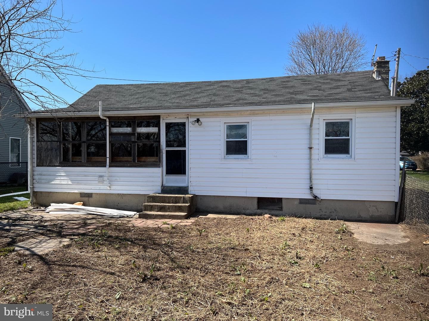 8019 Edgewater Avenue photo 4