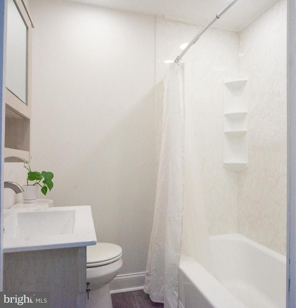2215 Searles Rd photo 16