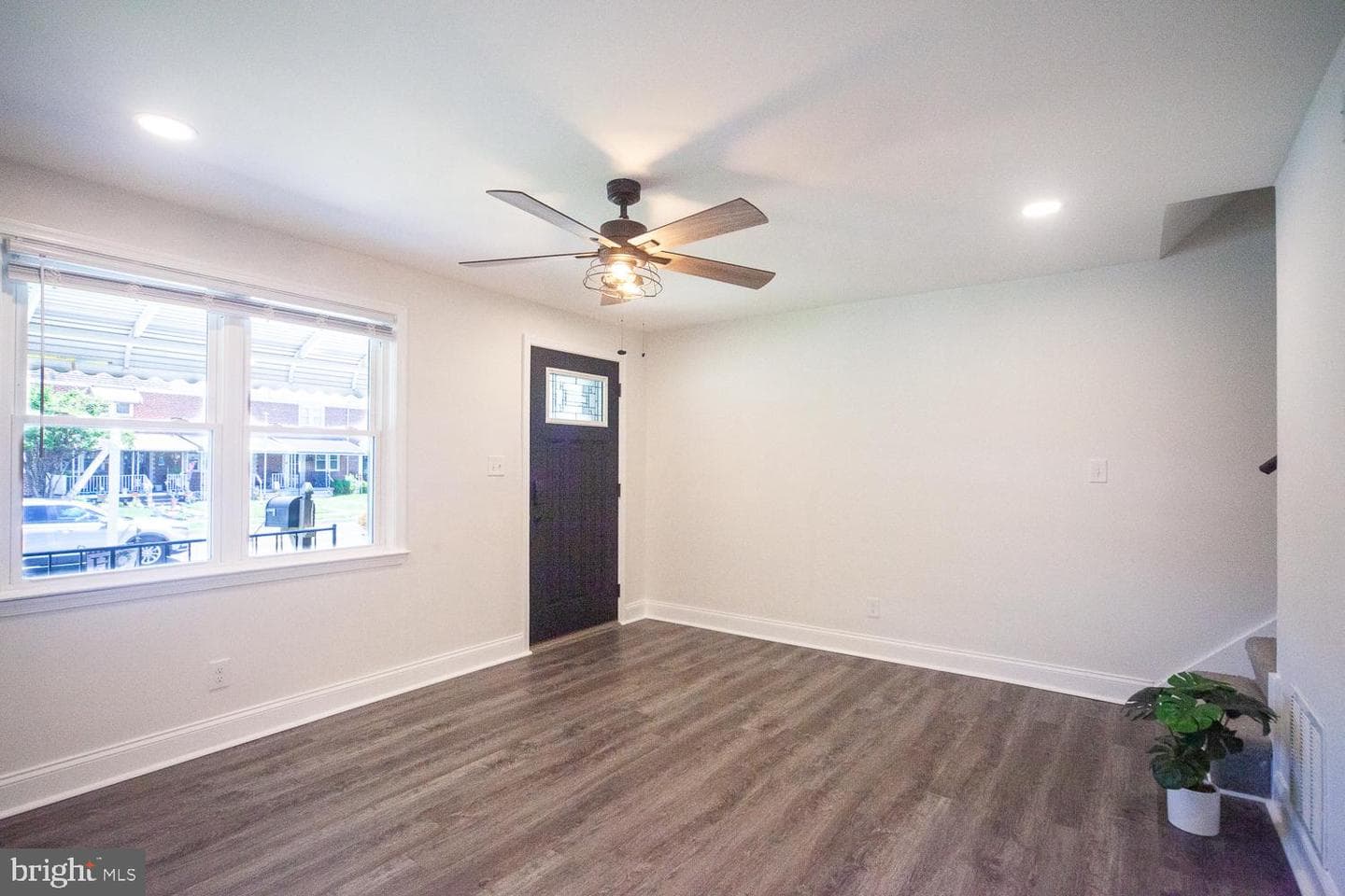 2215 Searles Rd photo 4