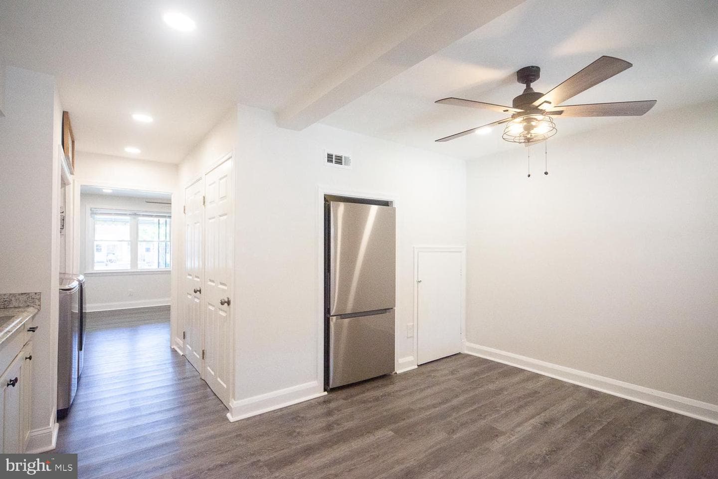 2215 Searles Rd photo 8