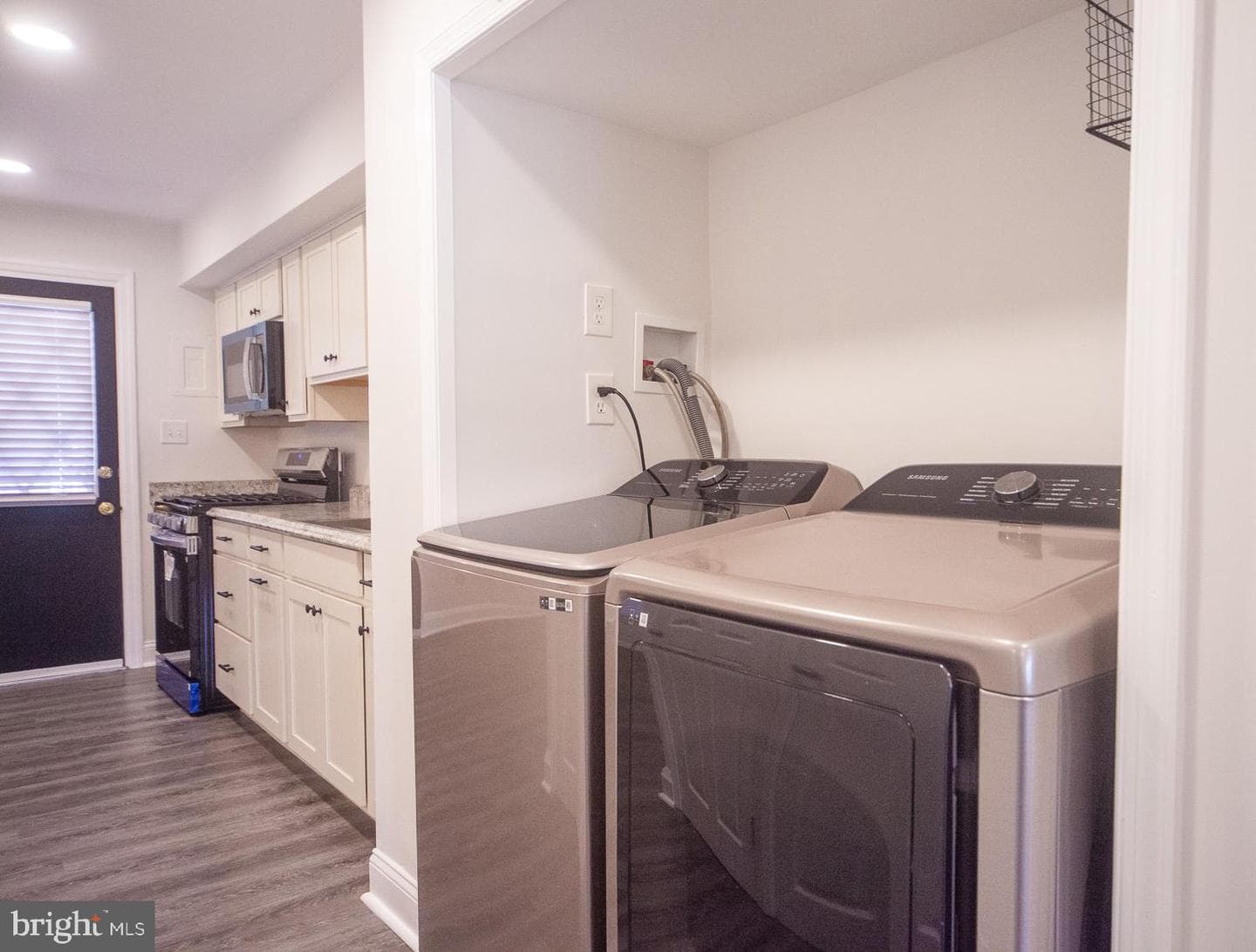 2215 Searles Rd photo 9