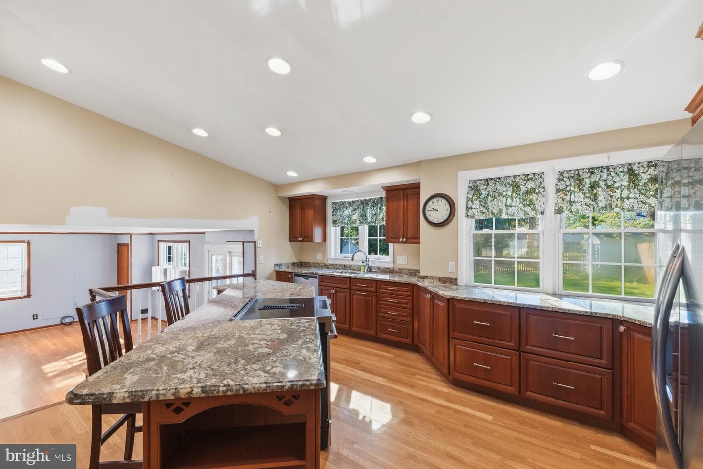 2413 Spring Lake Drive photo 10