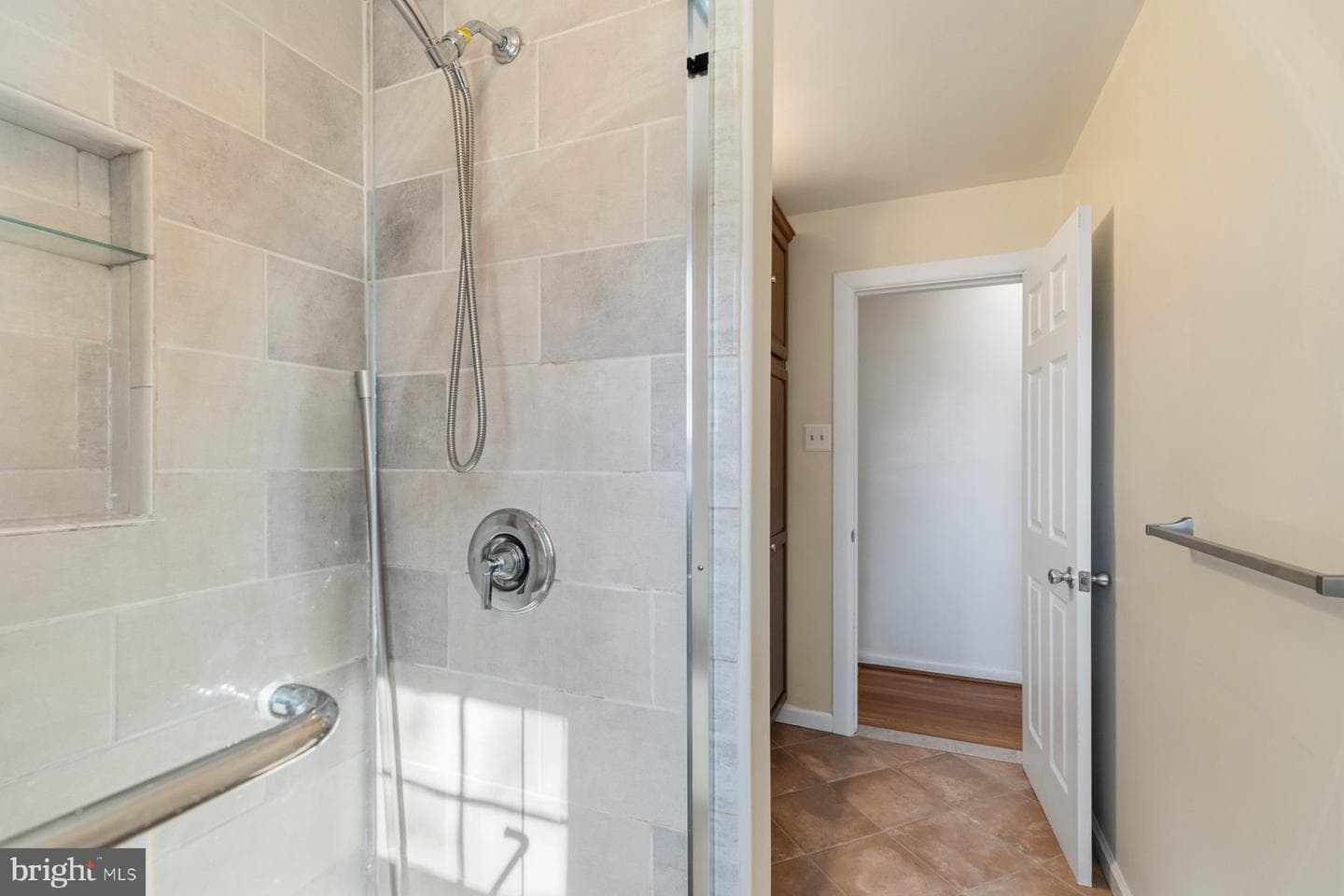 2413 Spring Lake Drive photo 20