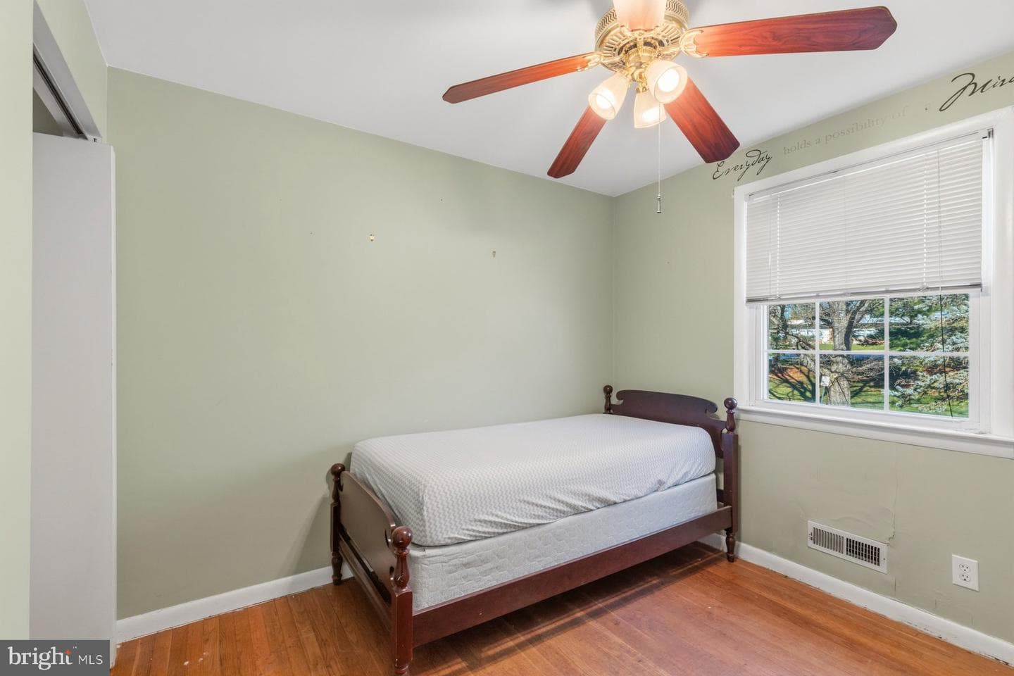 2413 Spring Lake Drive photo 23