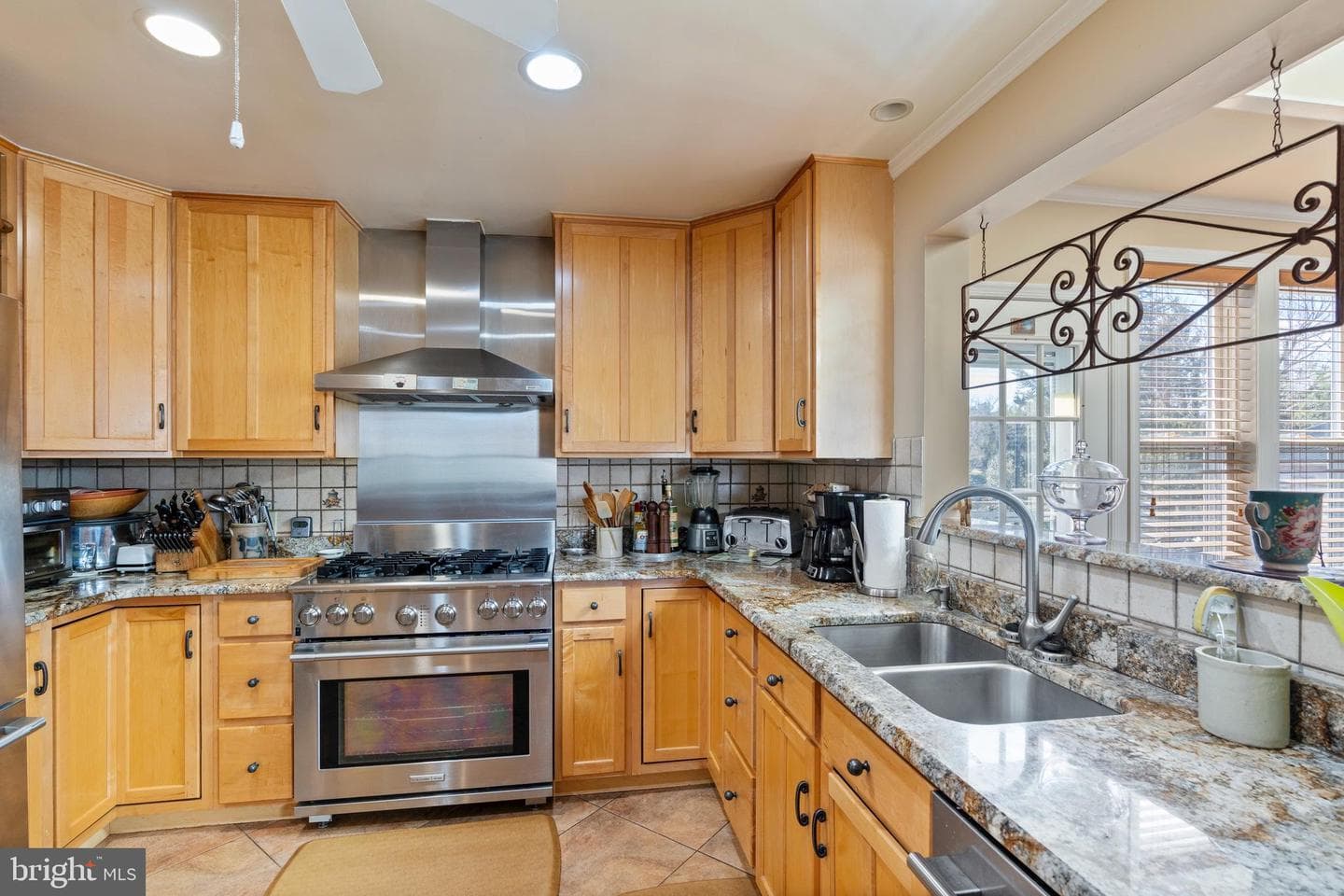 14210 Manor Road photo 10