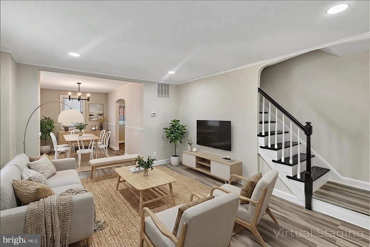 302 Endsleigh Avenue photo 2