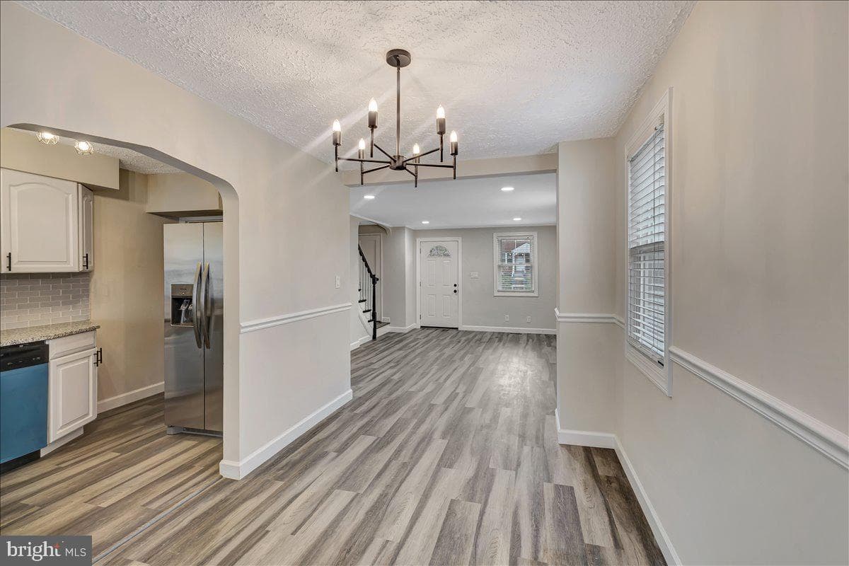 302 Endsleigh Avenue photo 5