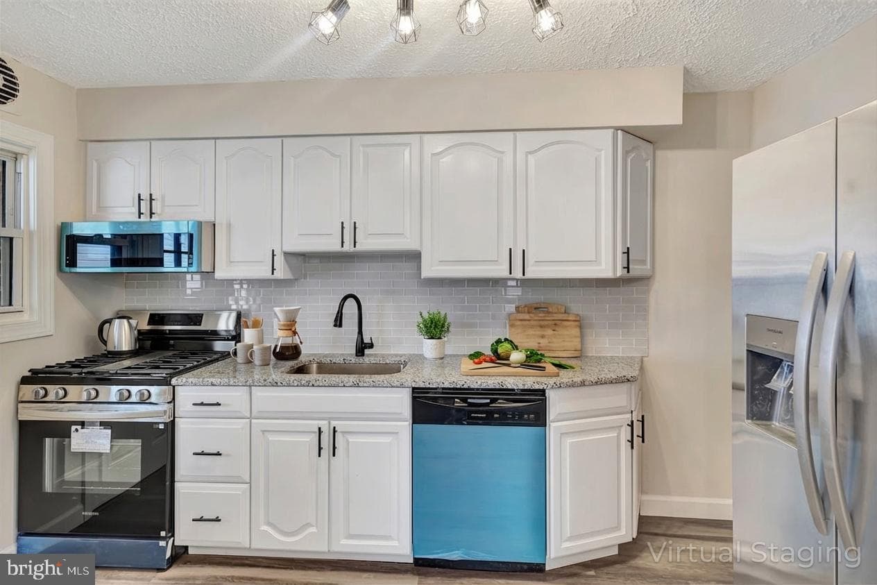 302 Endsleigh Avenue photo 6