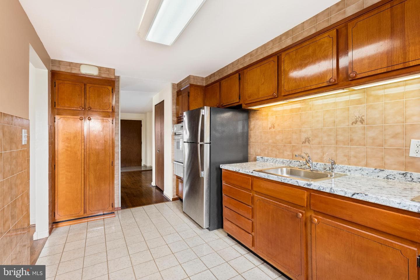 1041 Foxwood Lane photo 11