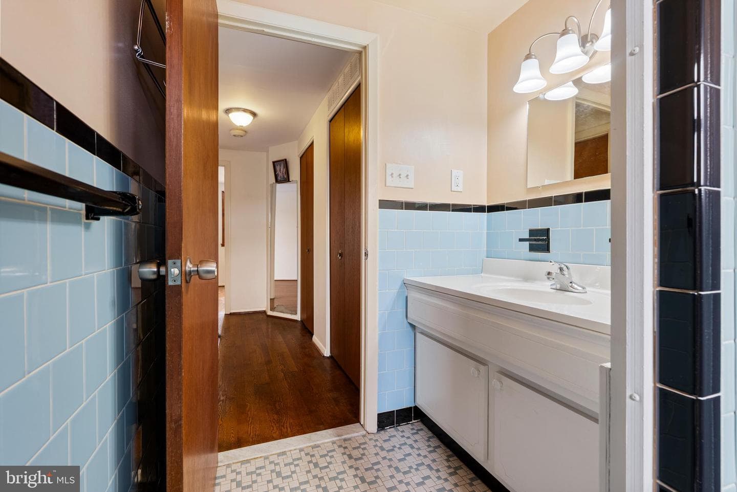 1041 Foxwood Lane photo 28