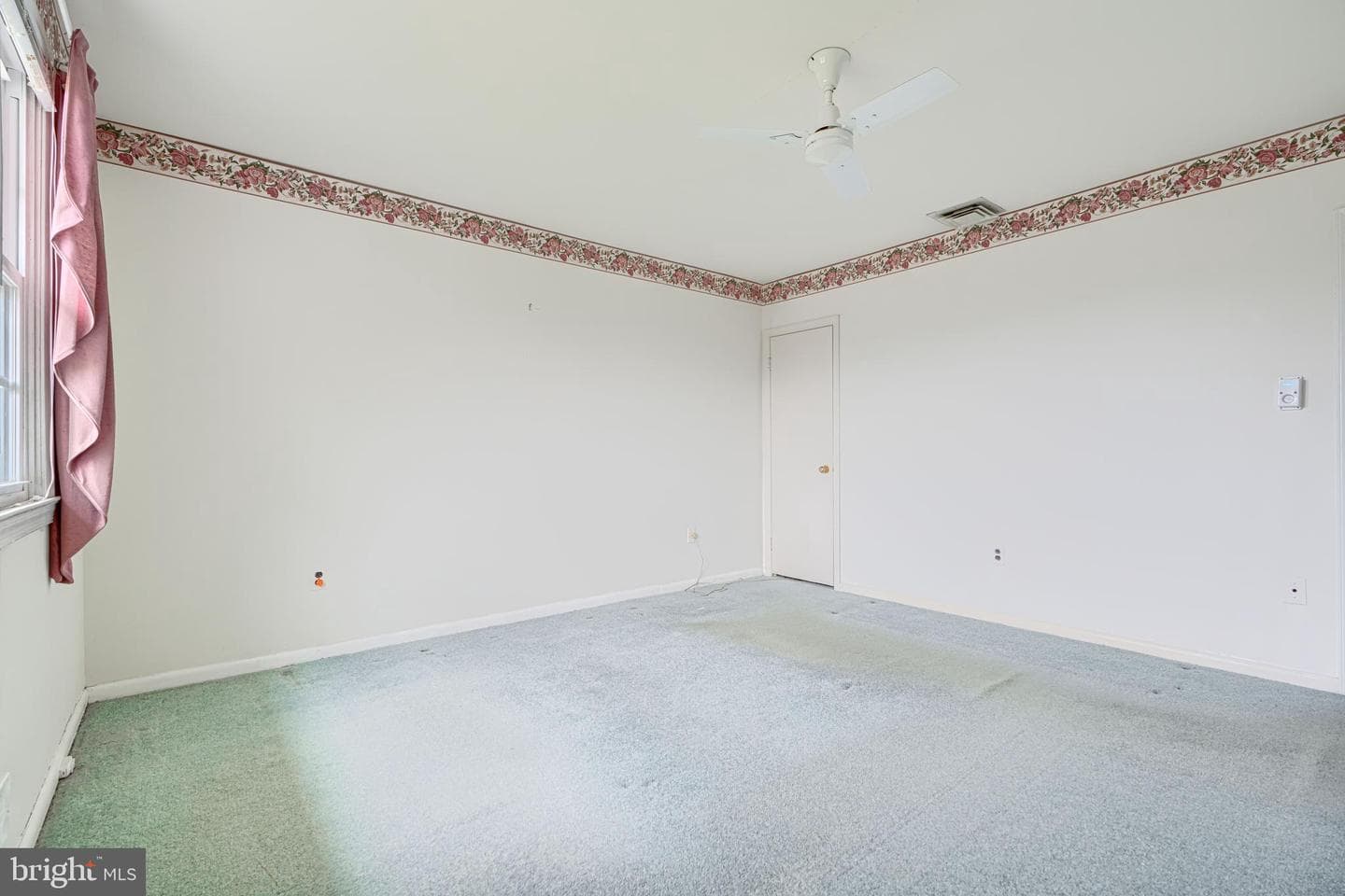 211 Rothwell Drive photo 14