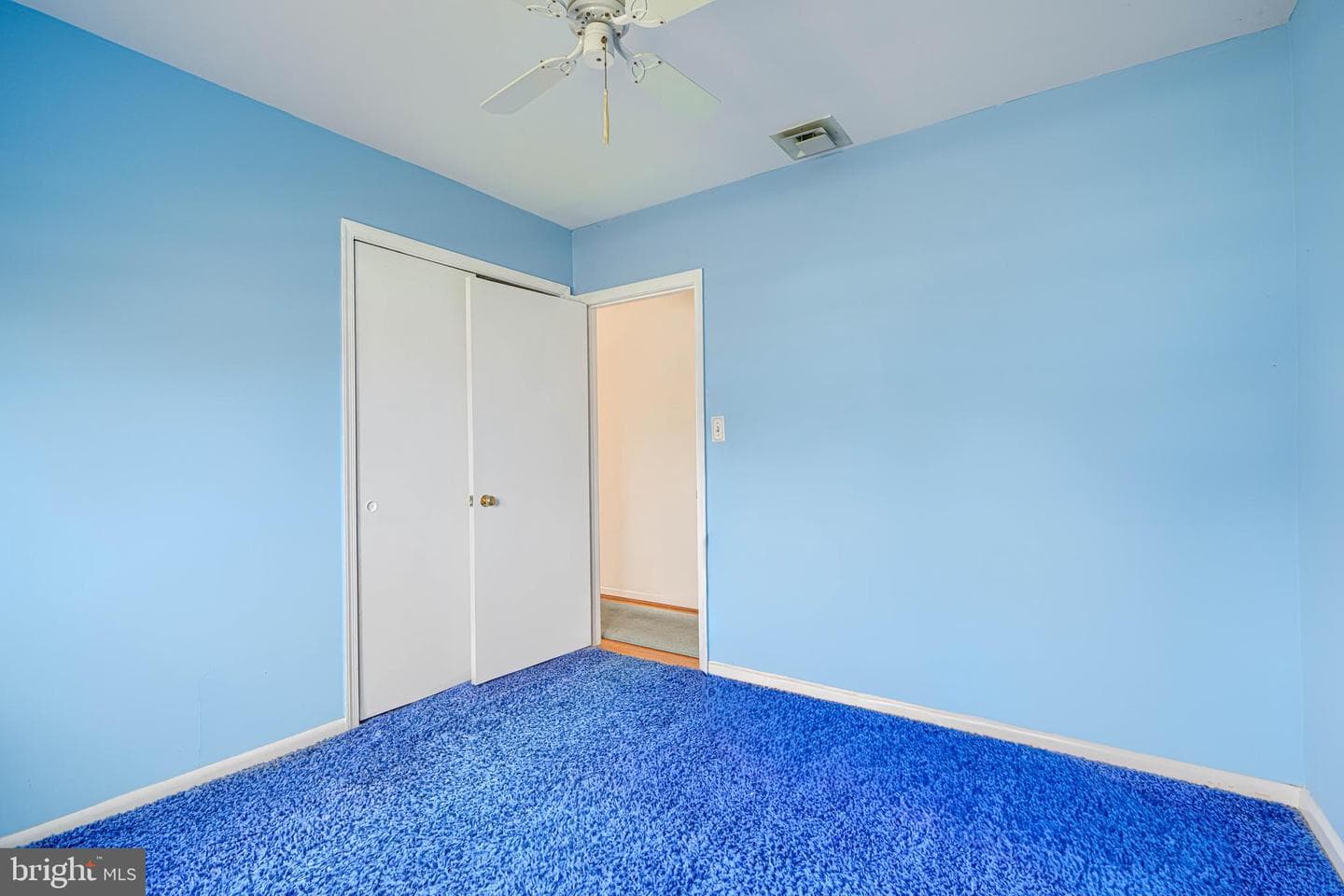 211 Rothwell Drive photo 18