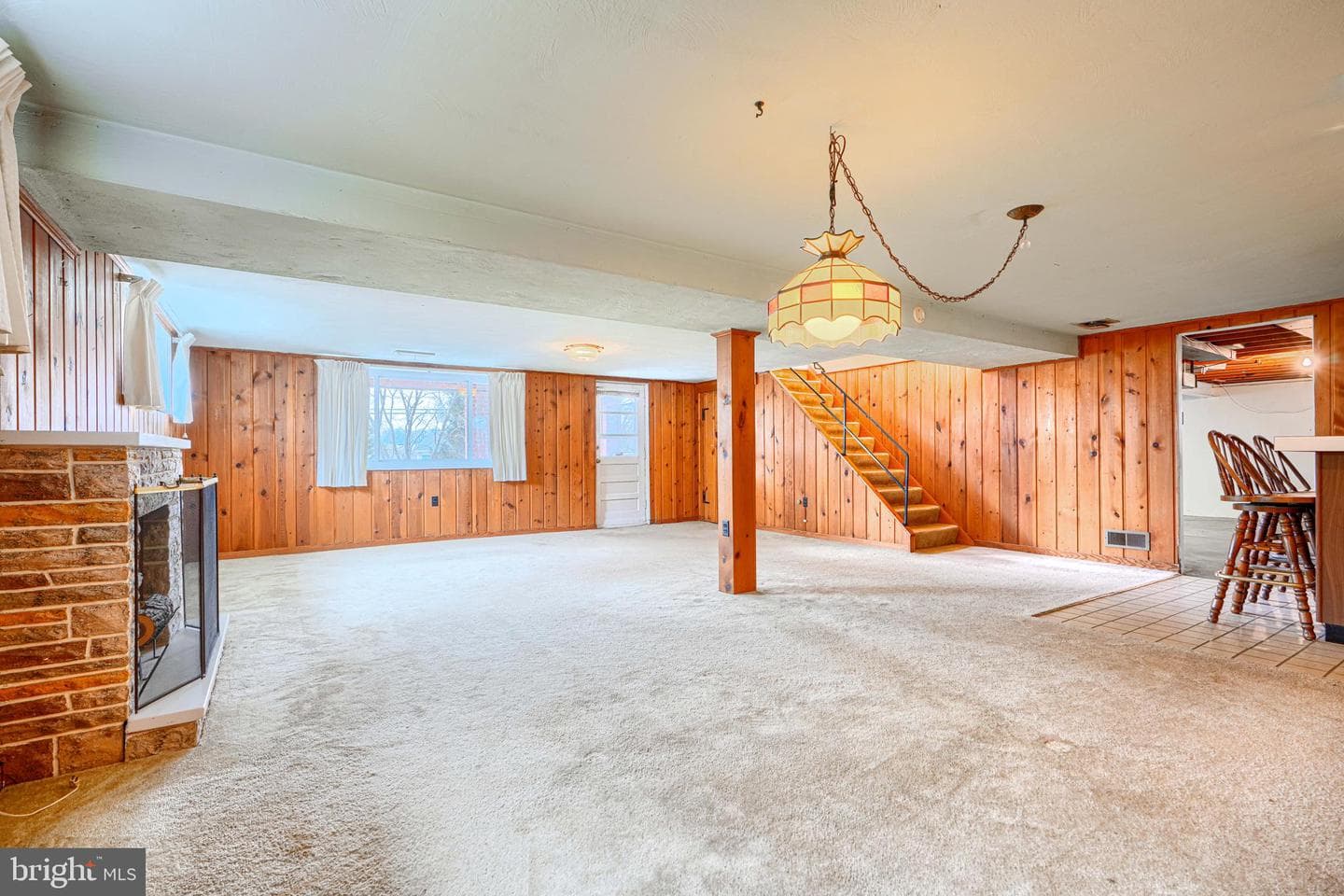 211 Rothwell Drive photo 22