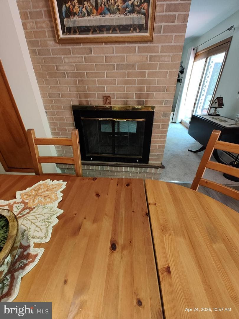 2813 Summit photo 19