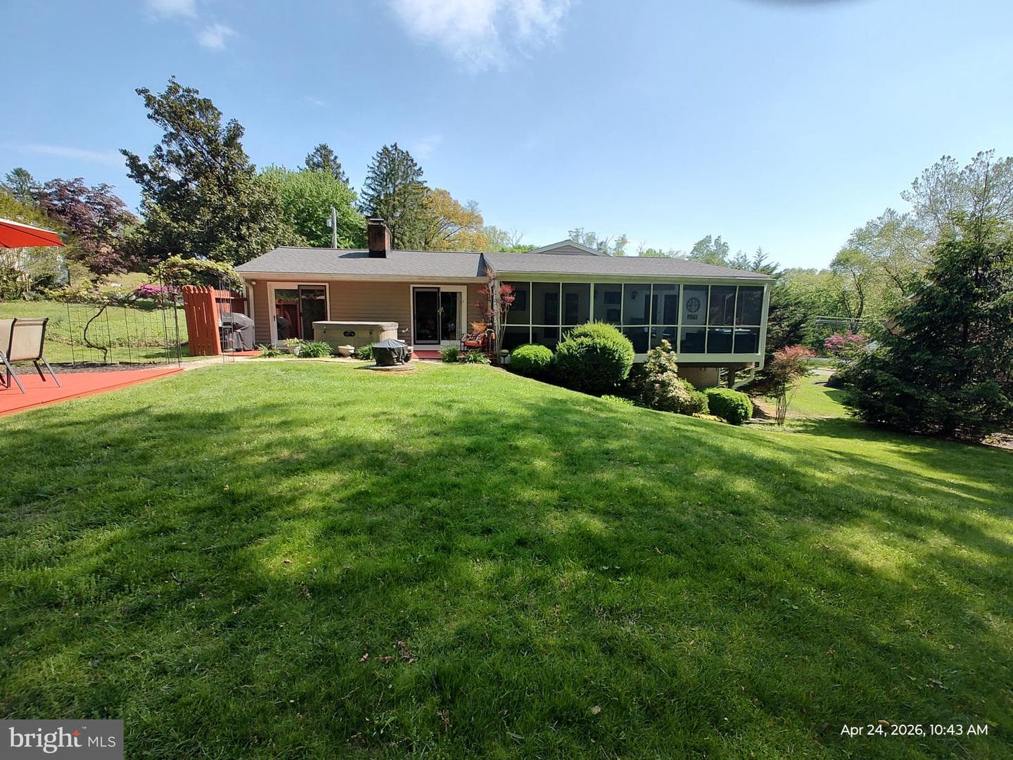 2813 Summit photo 55