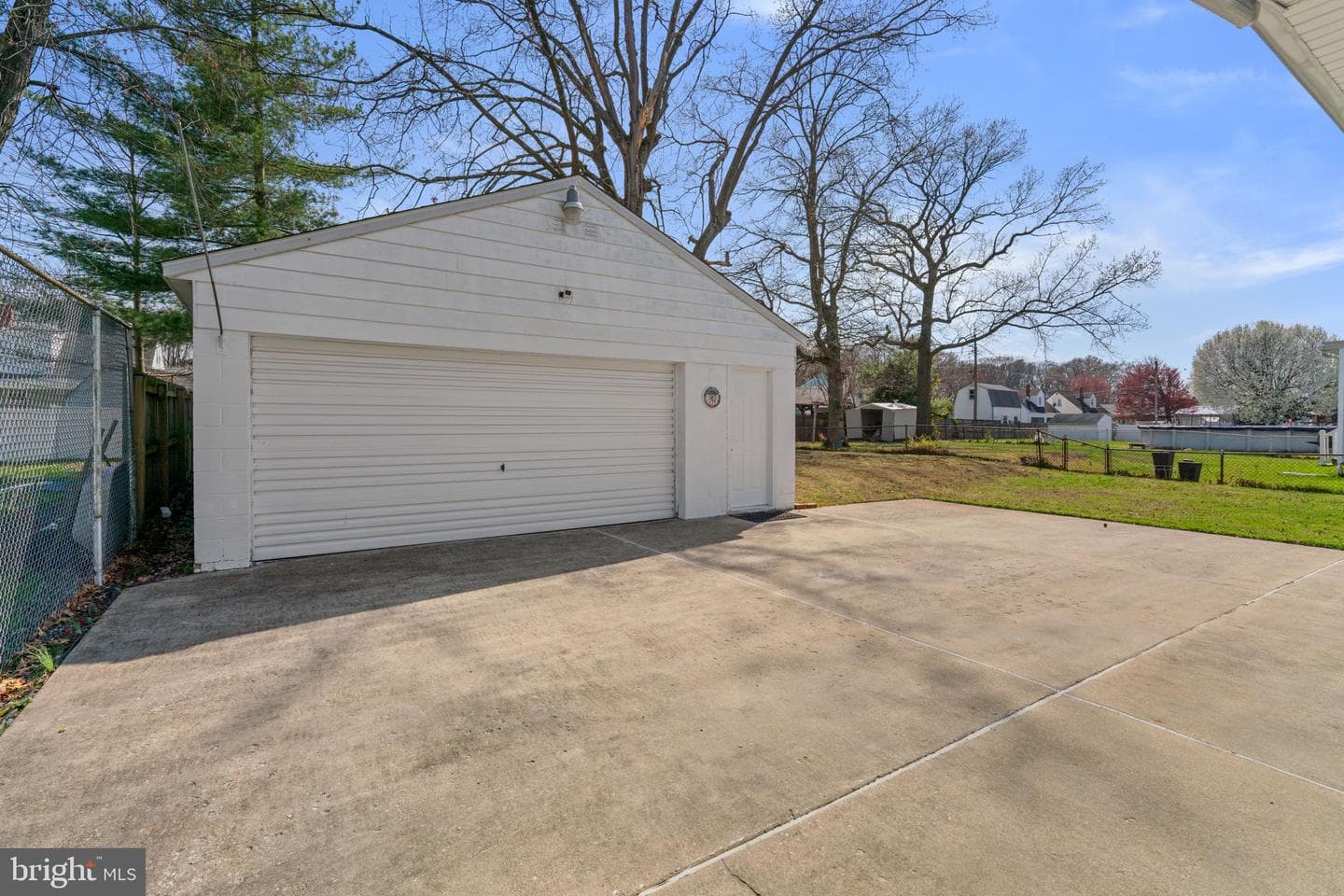 945 Kinwat Avenue photo 28