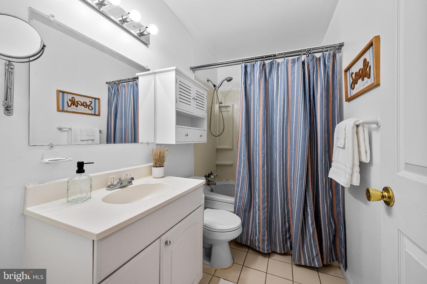7258 Bridgewood Drive photo 18
