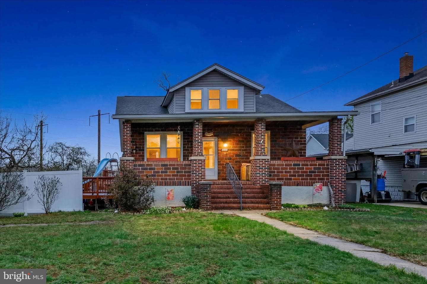 4630 Magnolia Avenue photo 2