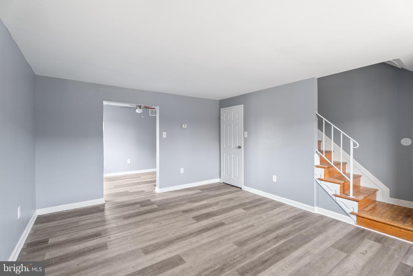 710 Kingston Road photo 22