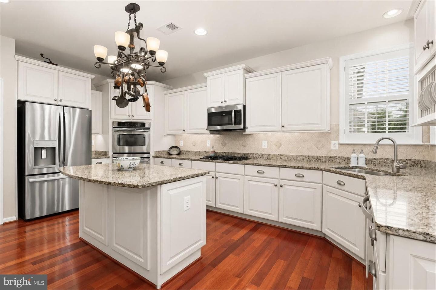 2035 Myrtlewood Road photo 9