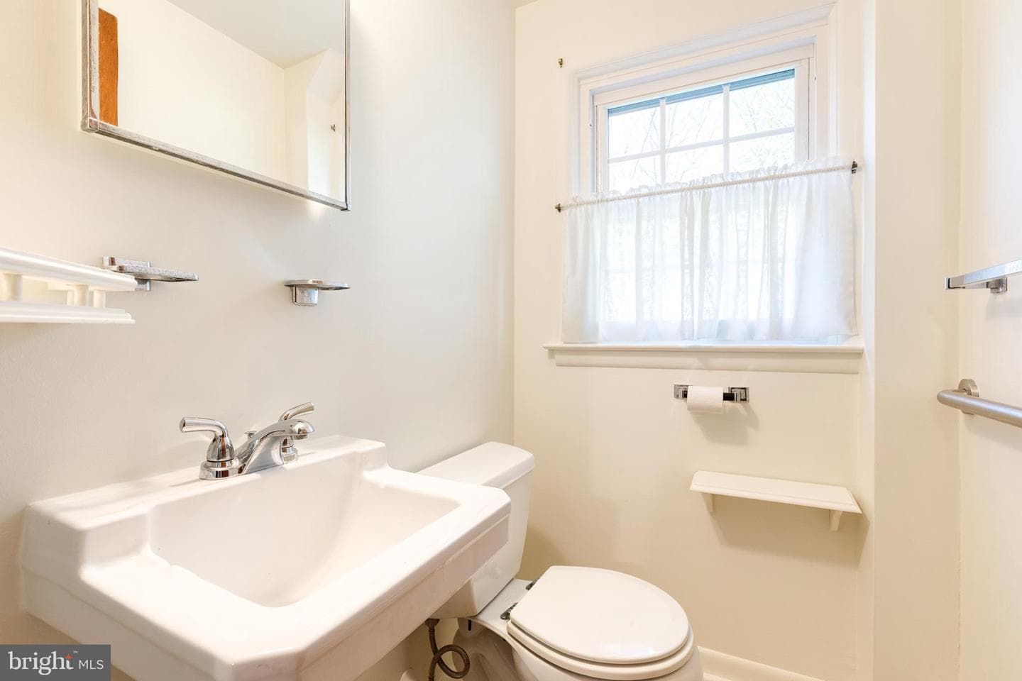 524 Goucher Boulevard photo 19