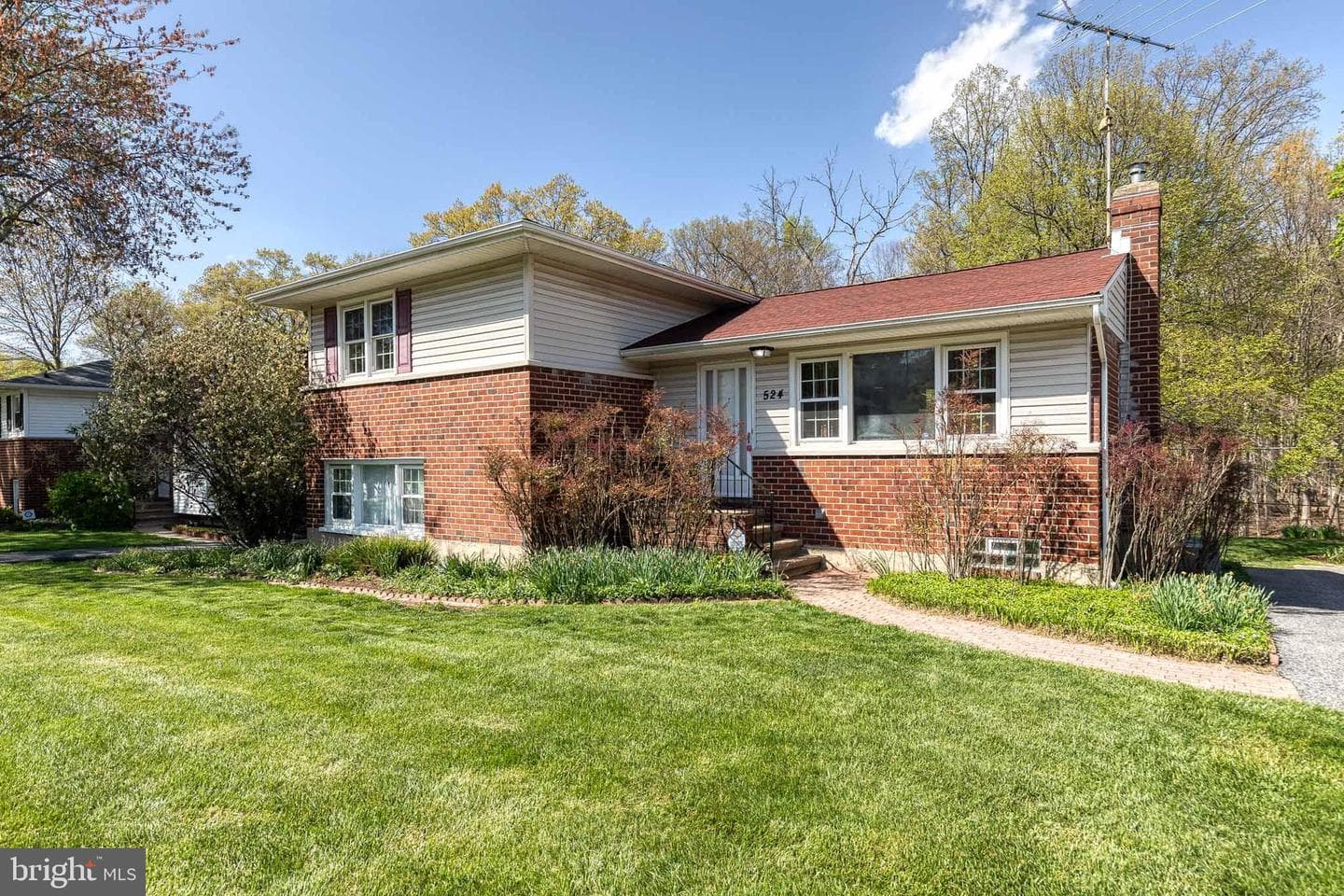 524 Goucher Boulevard photo 3