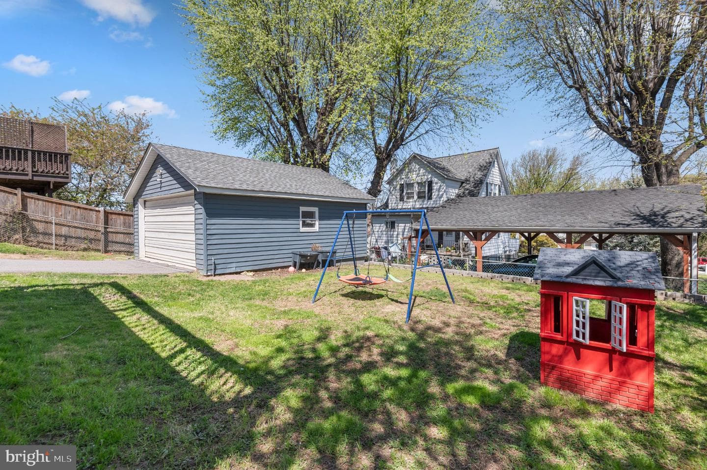 521 Fairview Avenue photo 34