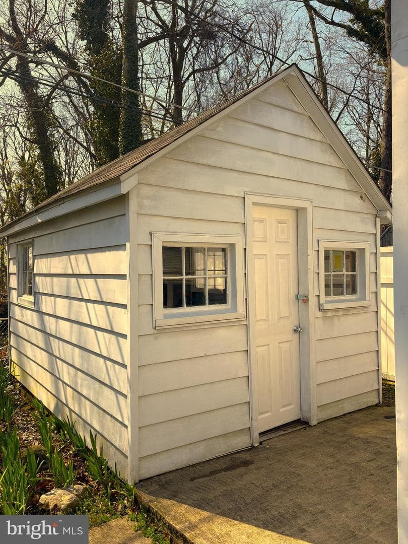 115 Compass Road photo 3