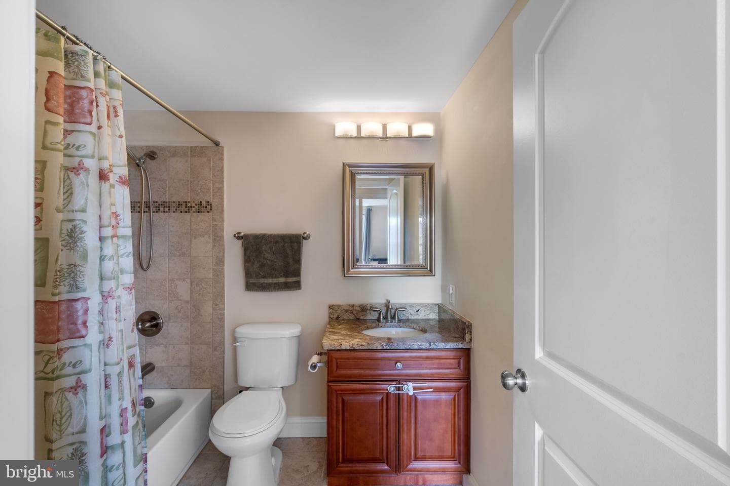 9469 Seven Courts Drive photo 11