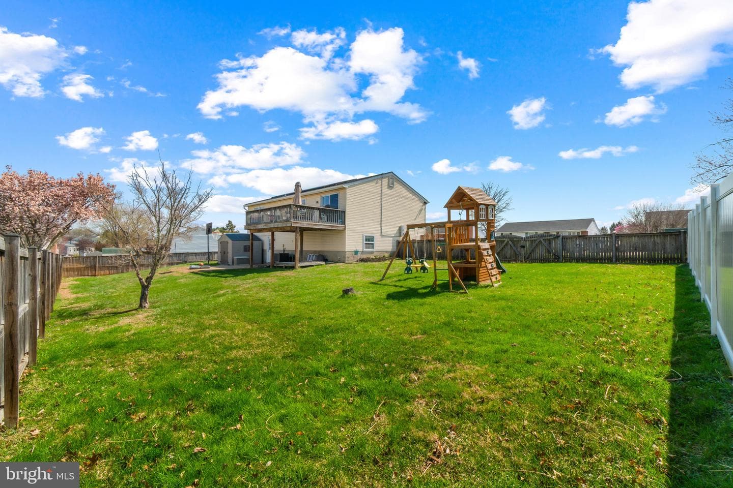 9469 Seven Courts Drive photo 30