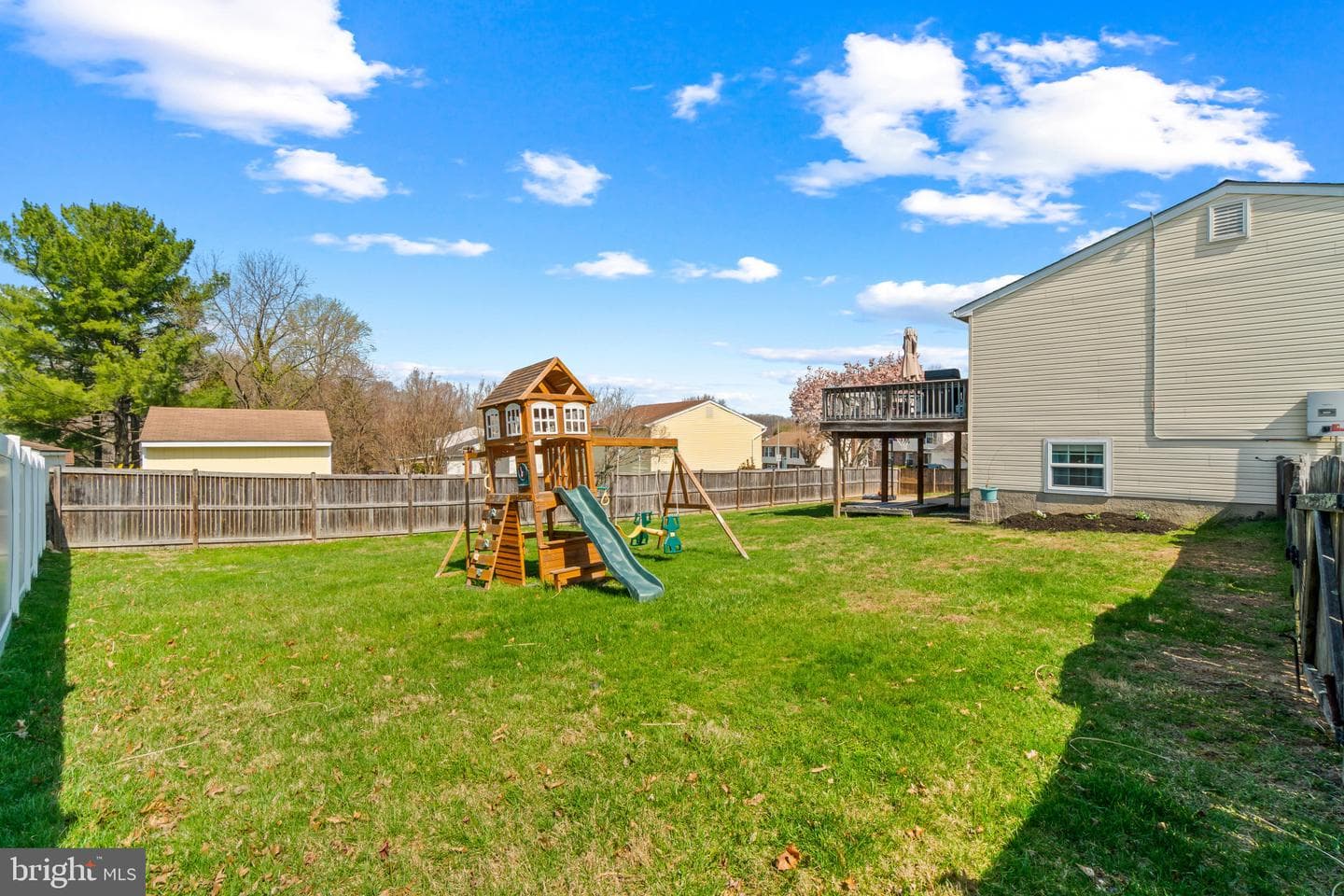 9469 Seven Courts Drive photo 31