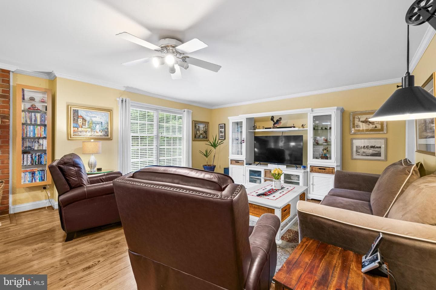 904 Maplehurst Lane photo 13