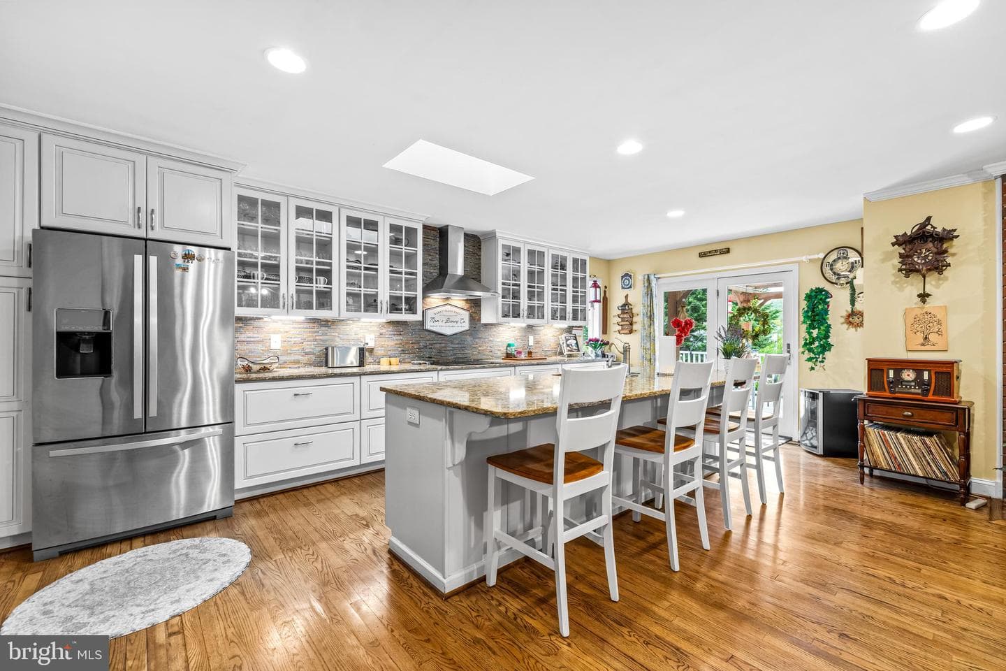 904 Maplehurst Lane photo 14