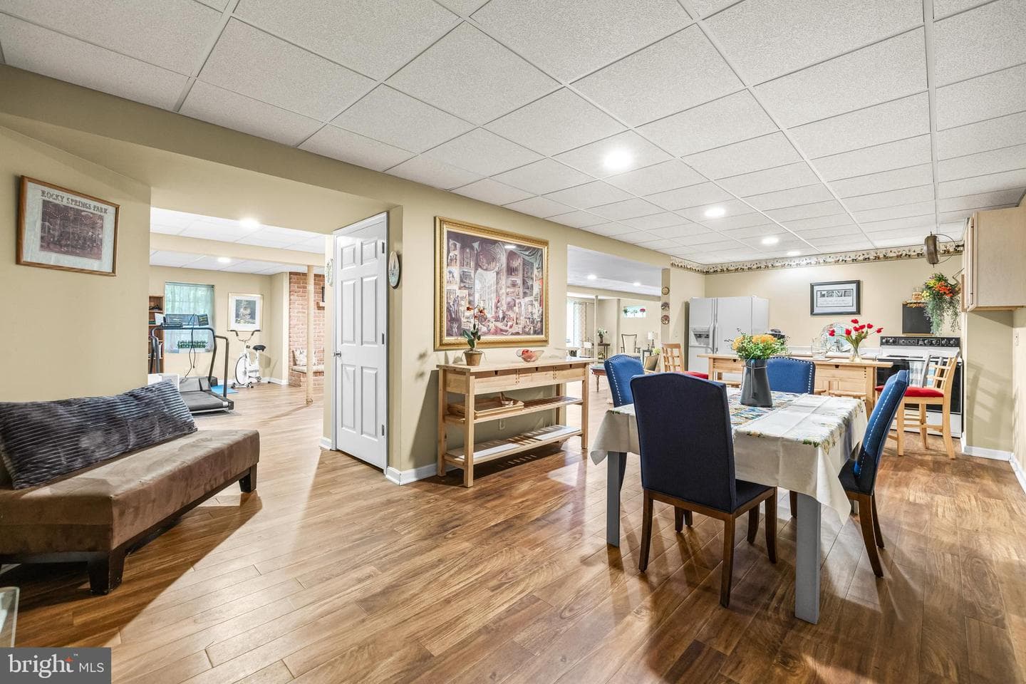 904 Maplehurst Lane photo 30