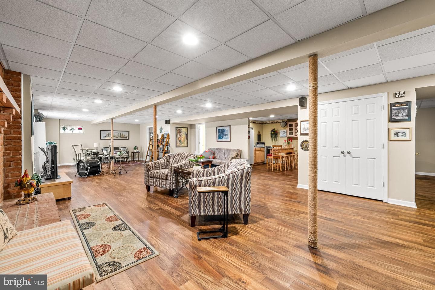 904 Maplehurst Lane photo 34