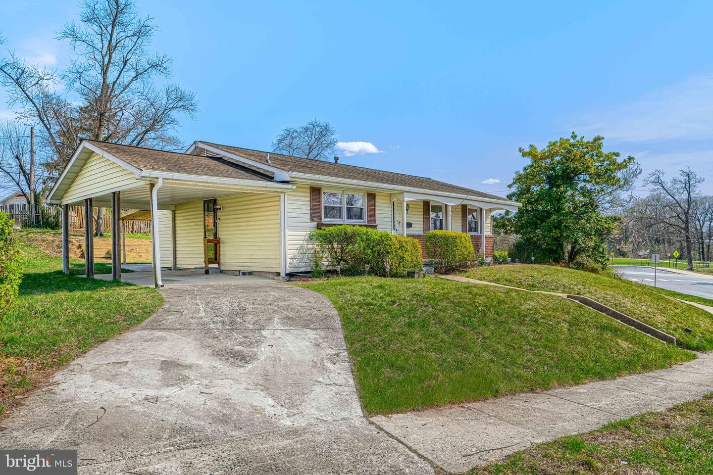 1741 Ellinwood Road photo 2